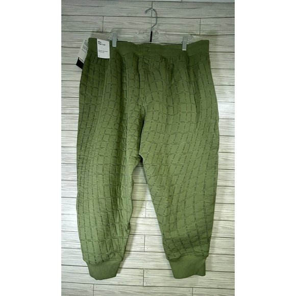 NWT Nike Yoga Luxe Womens Thermal Fit Reversible Quilted Leggings Green Size 1X - Picture 2 of 8